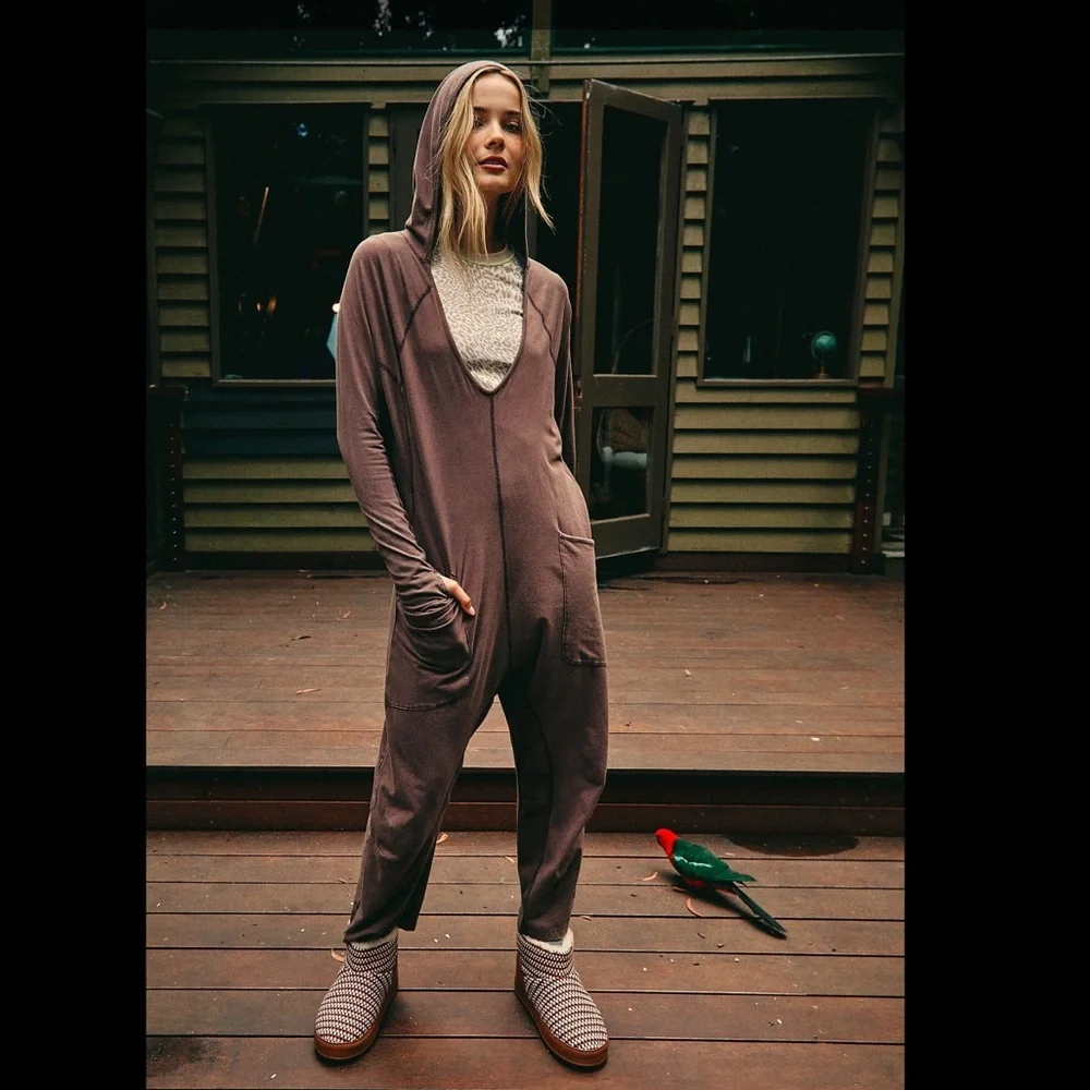 Free People Movement Hot Shot Long Sleeve Hooded
One Piece Jumpsuit Size S NWT - Picture 5 of 12